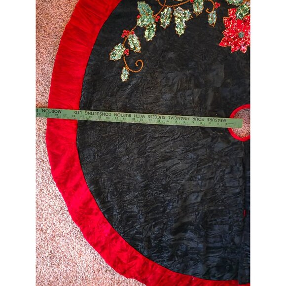 Vintage Velvet Tree Skirt Sequined Poinsettias & Holly Embroidery Ruffle Trim - Picture 7 of 10